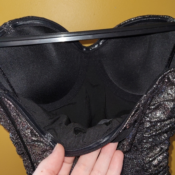 NWOT Guess corset top - Picture 6 of 6